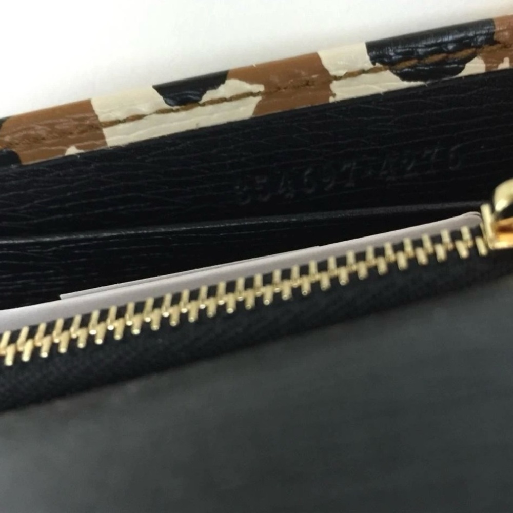 Gucci Brown and Black Clutch with Chain Strap - Picture 2 of 7
